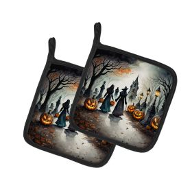 Vampires Spooky Halloween Pair of Pot Holders Kitchen Heat Resistant Pot Holders Sets Oven Hot Pads for Cooking Baking BBQ, 7 1/2 x 7 1/2